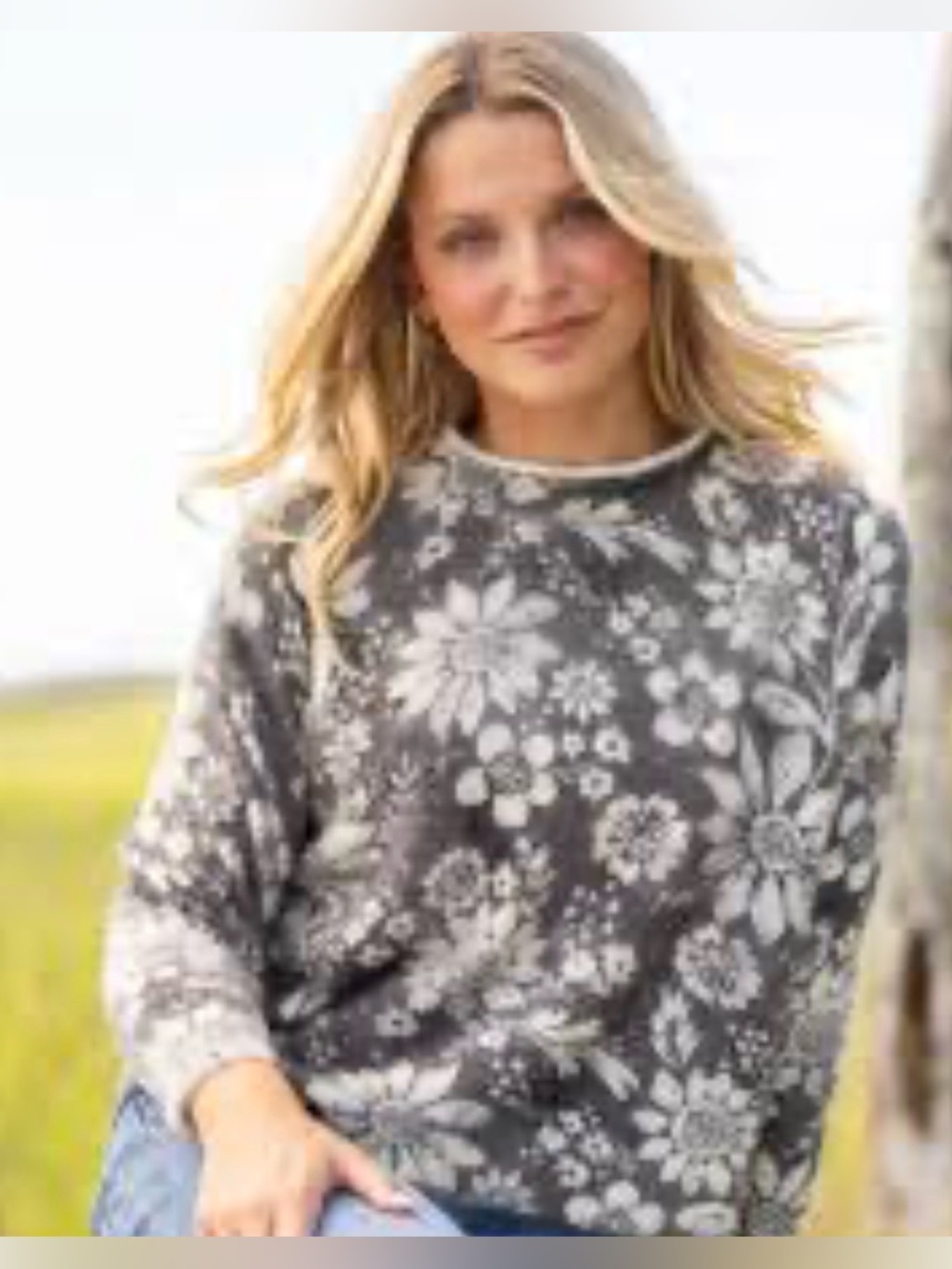 Natural Life L/XL boy feels like Cashmere grey floral crewneck sweater softcore